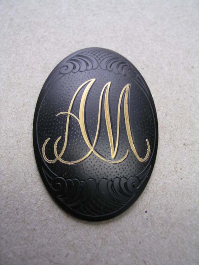 Pistolengriffkäppchen von Sommer-Exklusiv - Monogramm aus Gold - Gravur - veredelt by Sommer Exklusiv - Blaser
