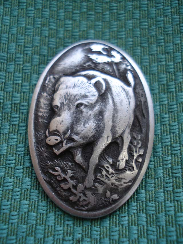 Pistolengriffkäppchen von Sommer-Exklusiv - Keiler - Wildschwein - Gravur - veredelt by Sommer Exklusiv - Blaser
