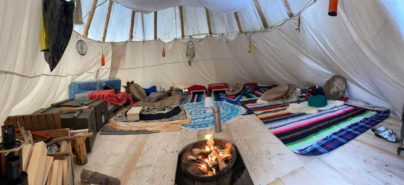 Ein Blick ins Tipi. 