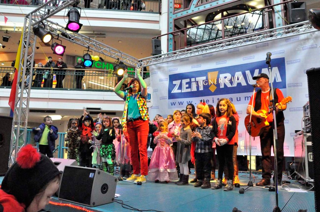 KIGRU Show - alle klatschen