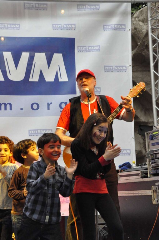 KIGRU Show - Walter & kids