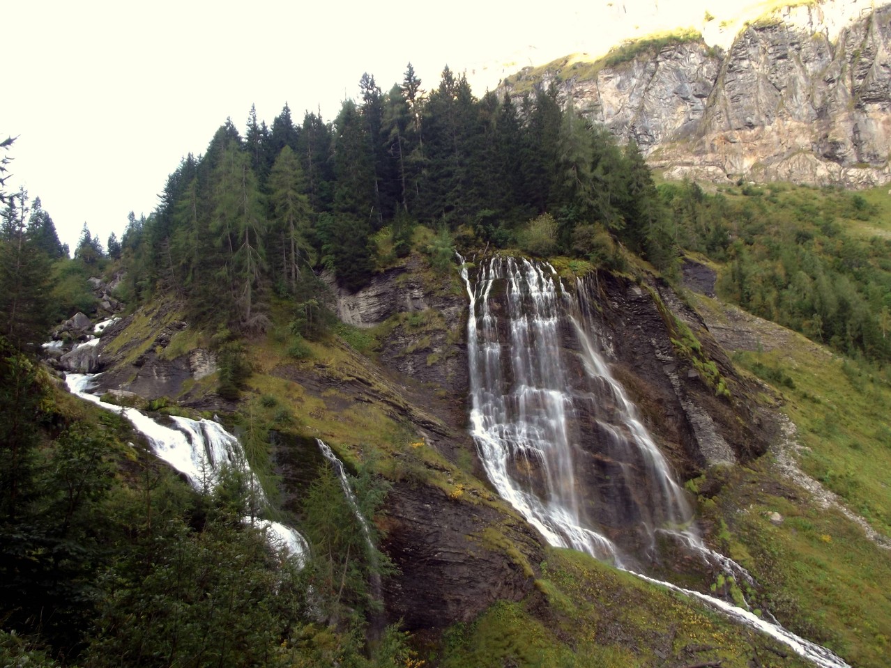 la cascade de la pleureuse