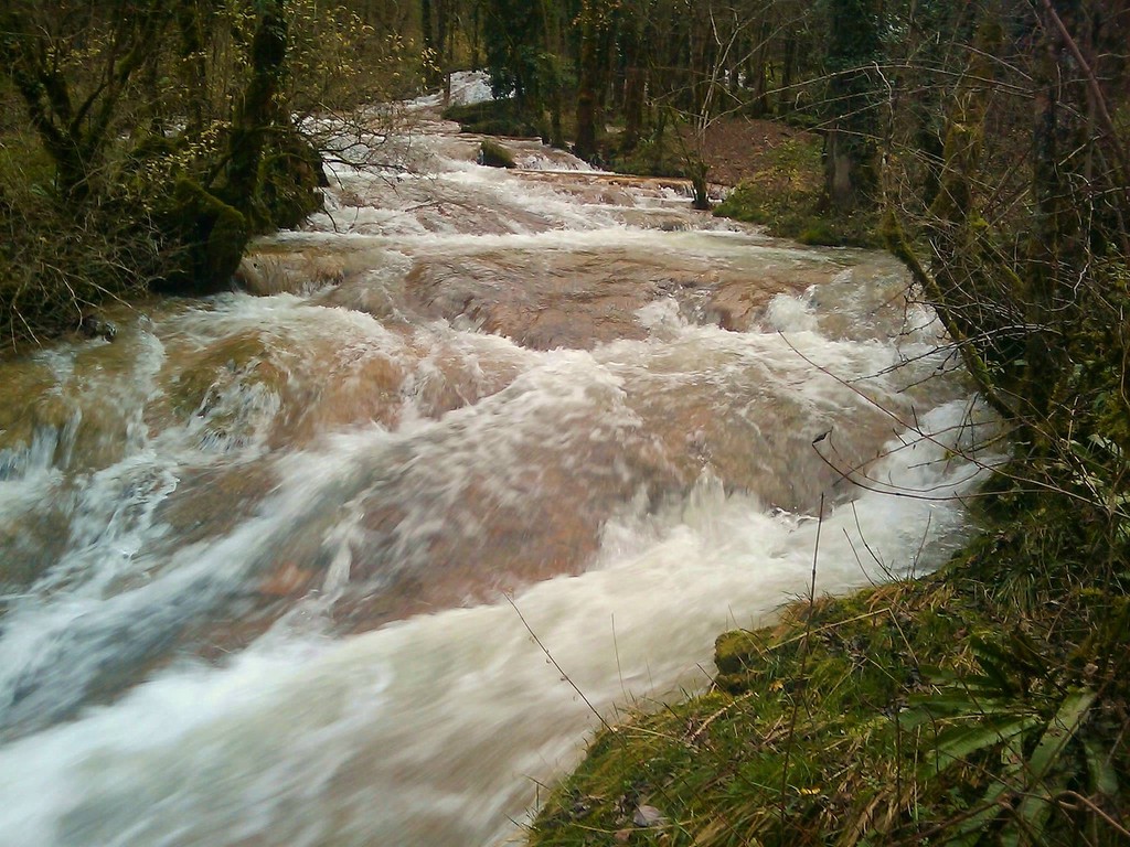 BEAUME - les cascades du  Dard