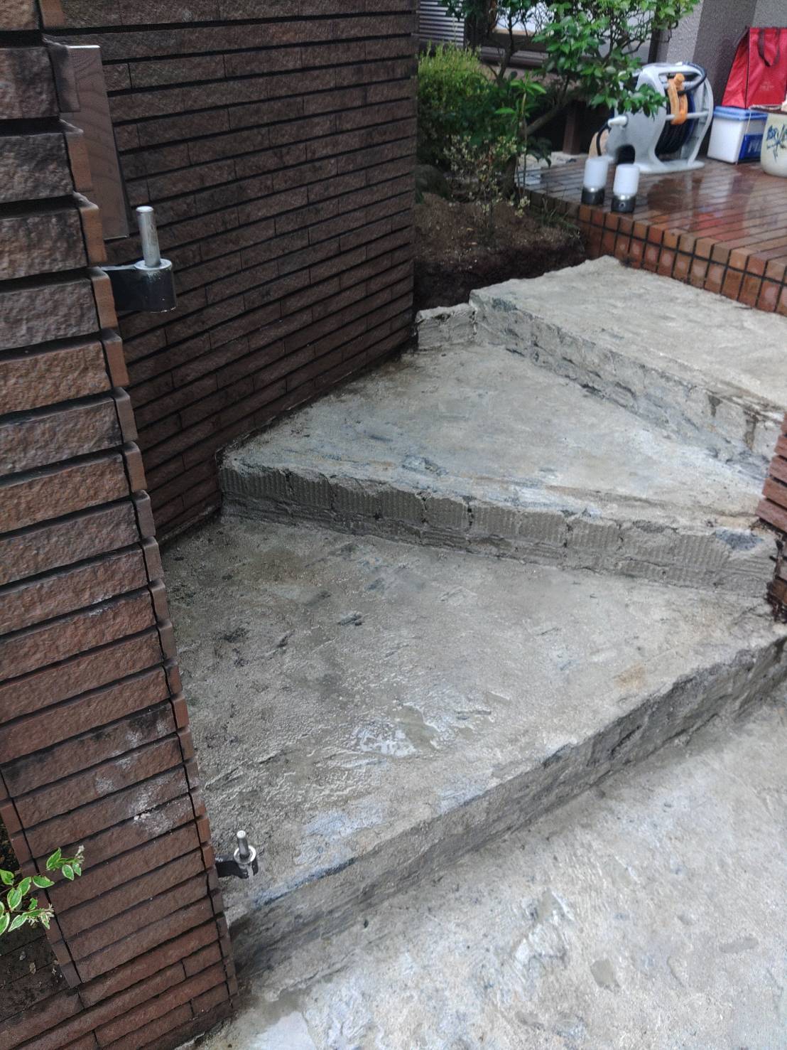 施工中　既存タイル撤去
