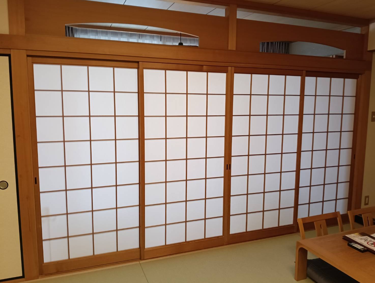 神戸市北区　襖、障子貼替