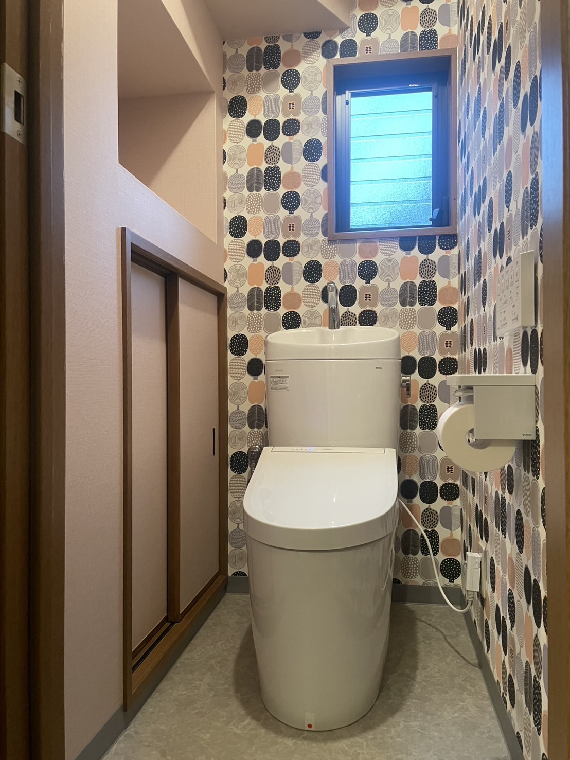 宝塚市　トイレ交換工事