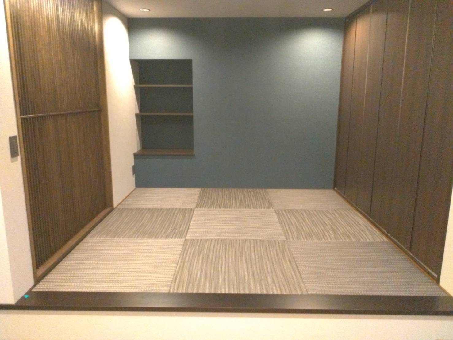 新築　畳納品