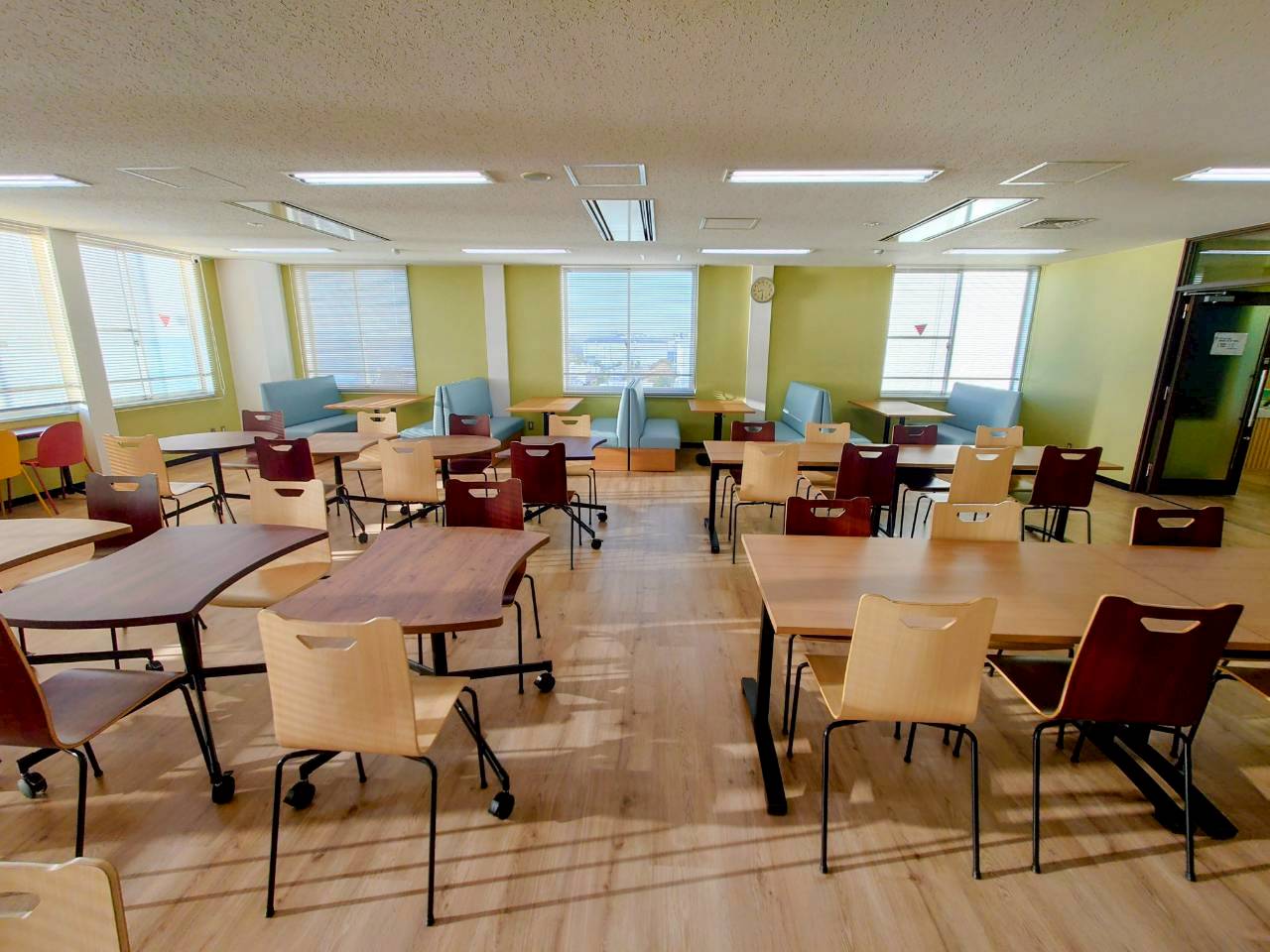 西宮市　食堂改修工事
