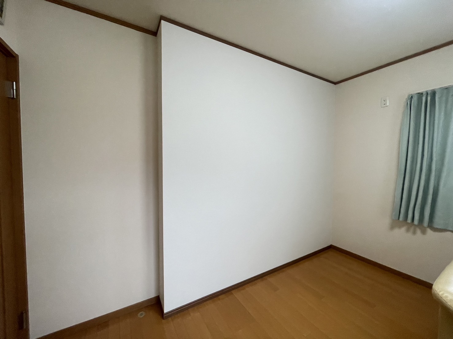 神戸市北区　子供部屋間仕切り壁新設