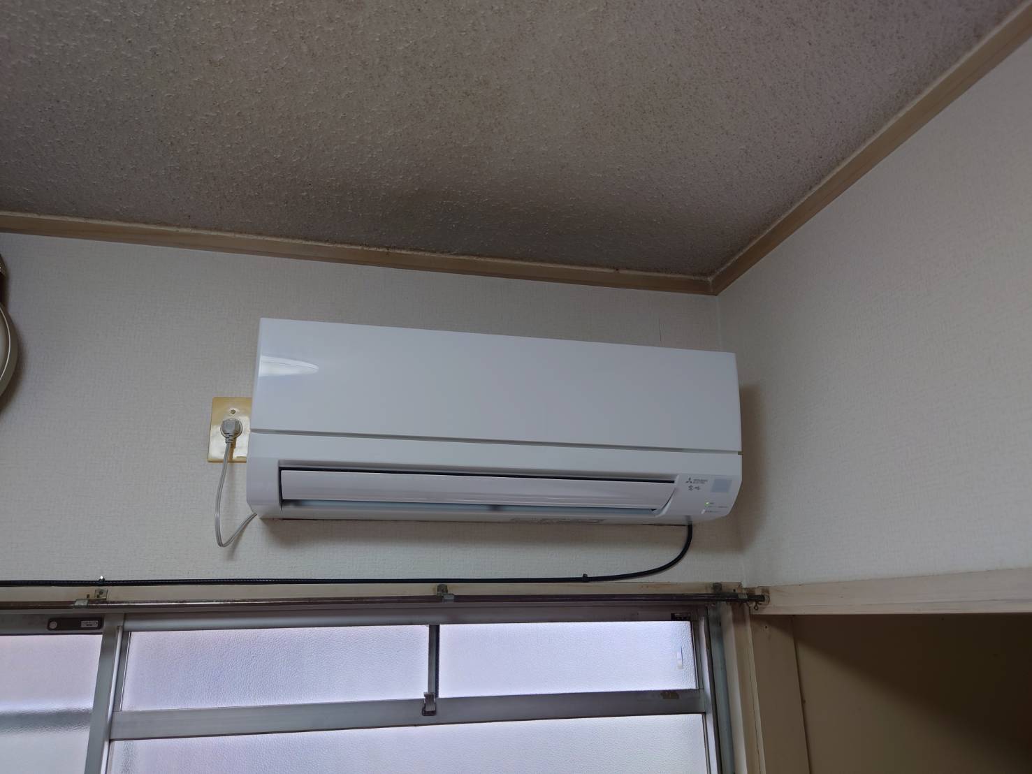 西宮市　エアコン取替工事