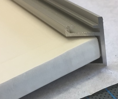 Bilder; Einrahmung staubdicht abgeklebt