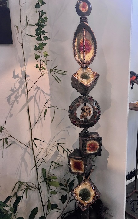 Mai 2019: Pam Jonas X LokSchuppen Dillingen, Stele BERNSTEIN