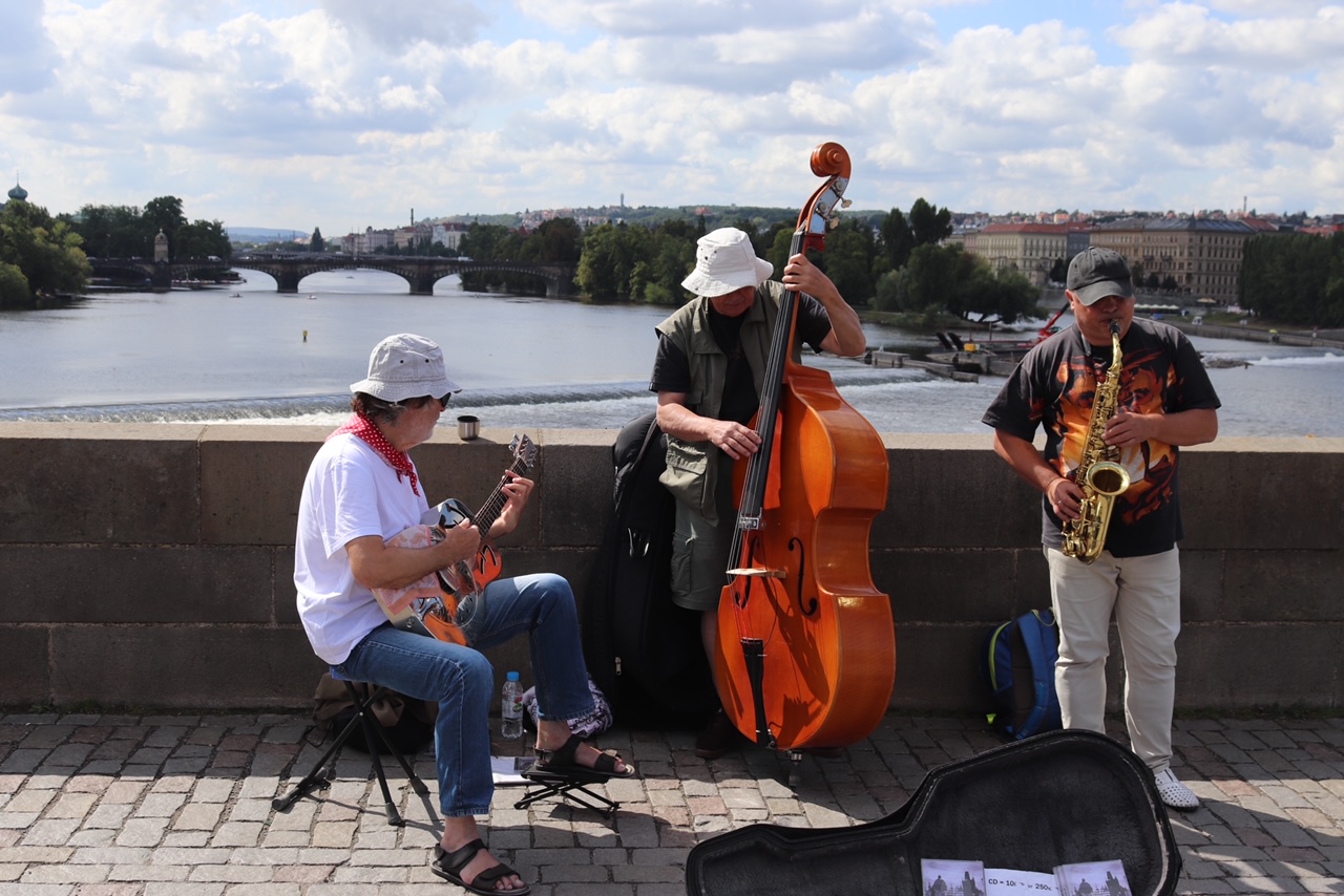 Bridge Band