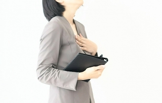 人前に立つと緊張するあなたへ