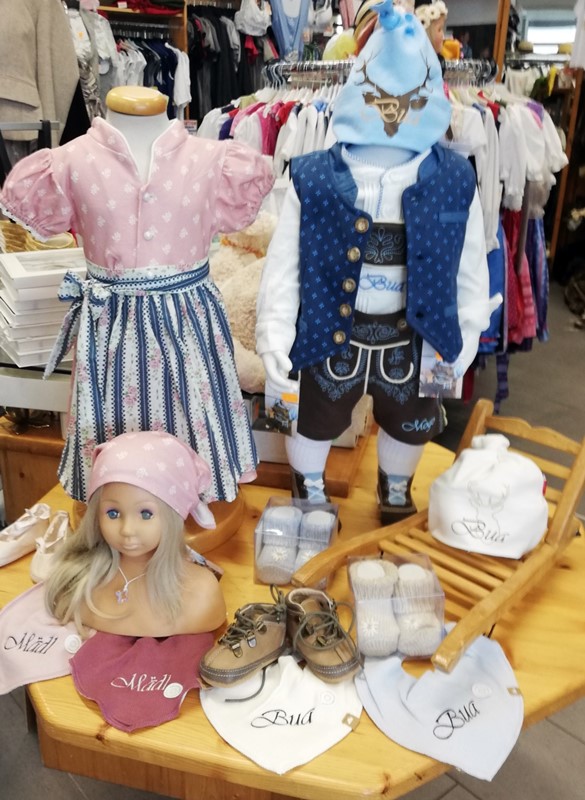trachtenbekleidung-baby