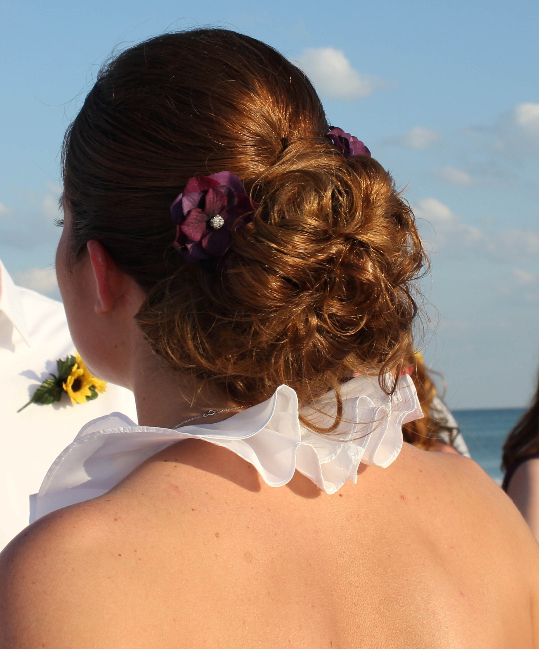 Brautfrisur U Make Up Fur Ihre Strandhochzeit Tropical Wedding