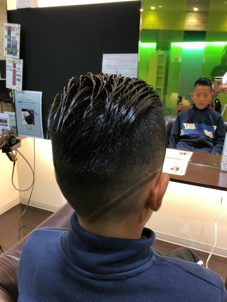 ヘアカタログkids 18 Hair Make Artista 24時間ネット予約が可能 駐車場有り イルミナカラー導入 ヘアカタログkids 18 Hair Make Artista 24時間ネット予約が可能 駐車場有り イルミナカラー導入