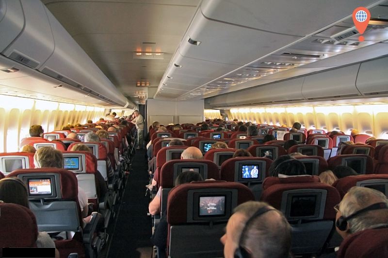 747 Qantas Economy Class
