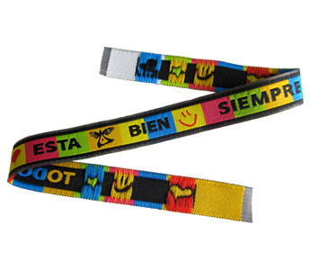 Pulsera tejida 