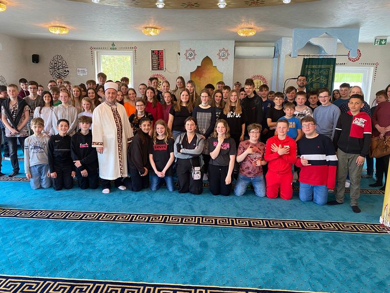 Besuch in der Moschee des albanisch-islamischen Kulturvereins
