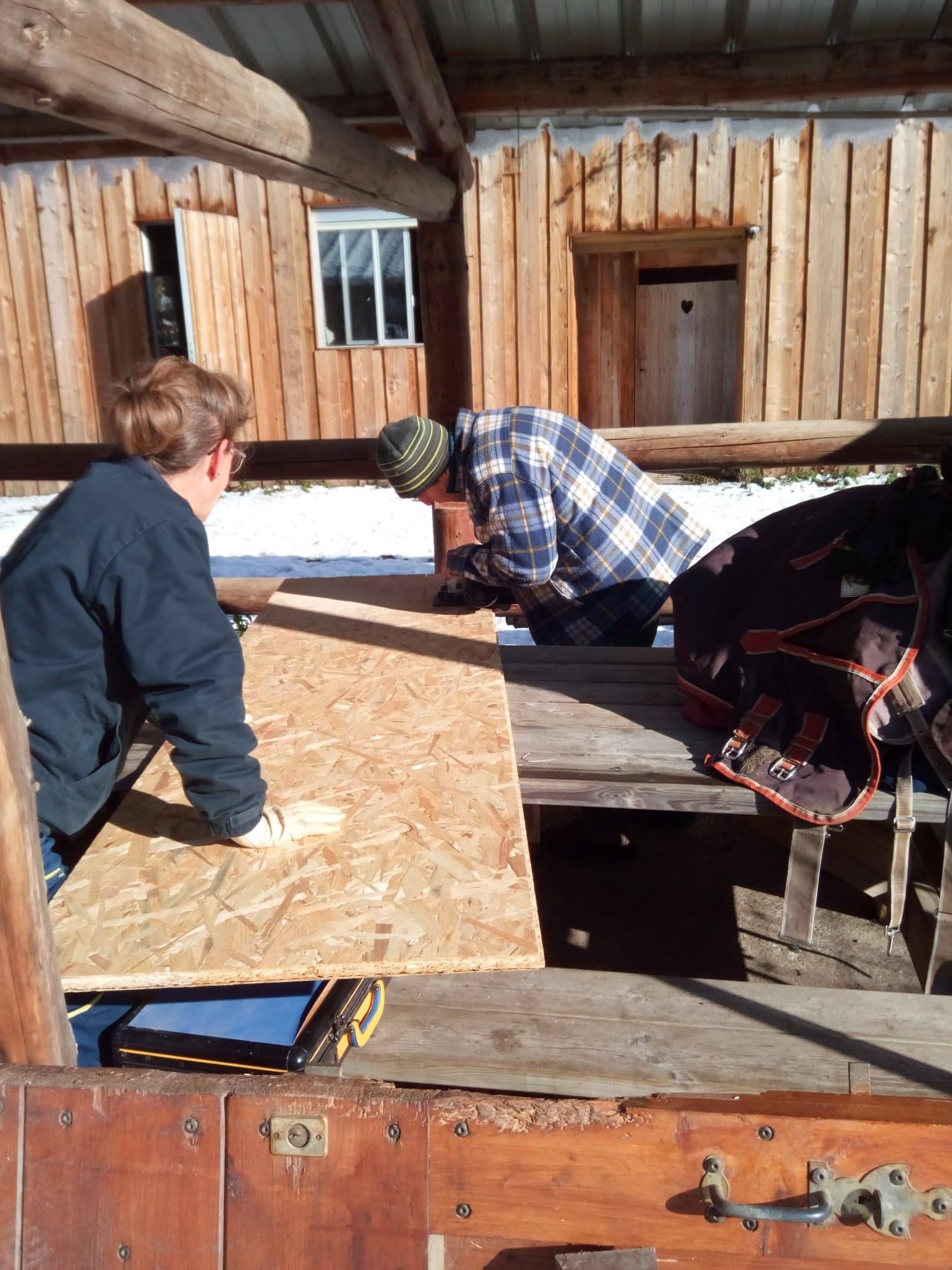 Découpe du plancher en dalle d'OSB