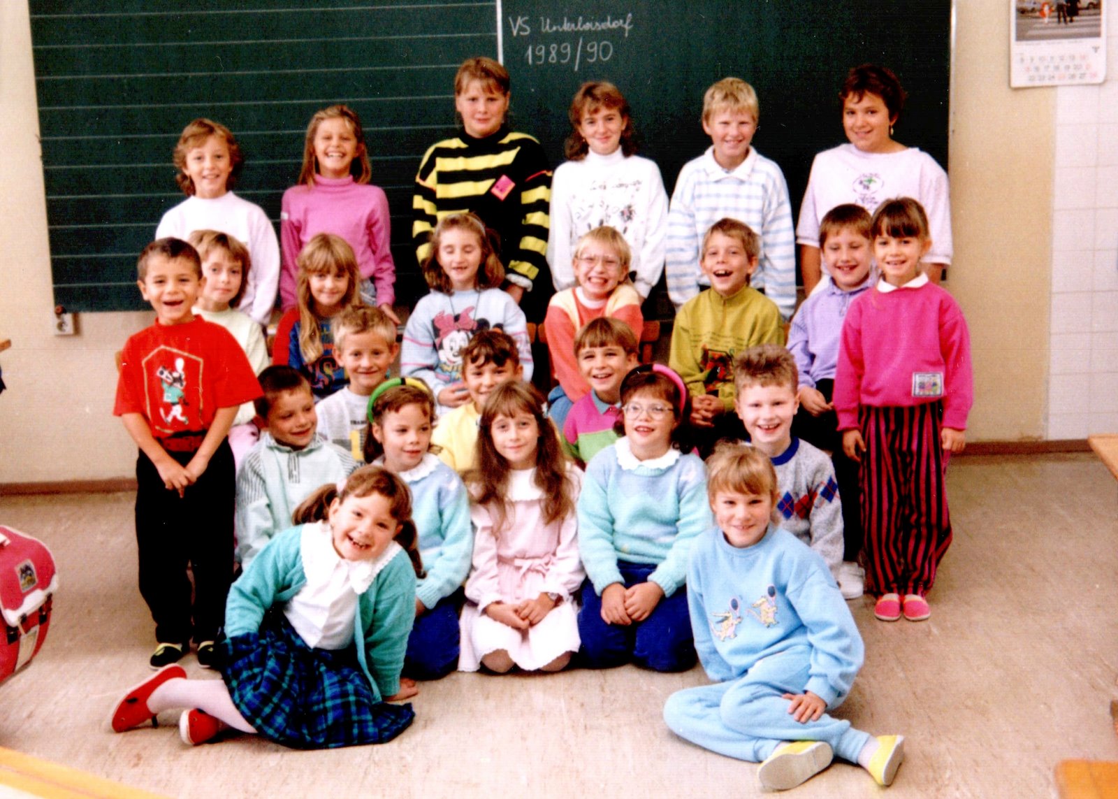 1989-90 1.-4. Schulstufe (1.+2. Klasse - ohne Lehrer)