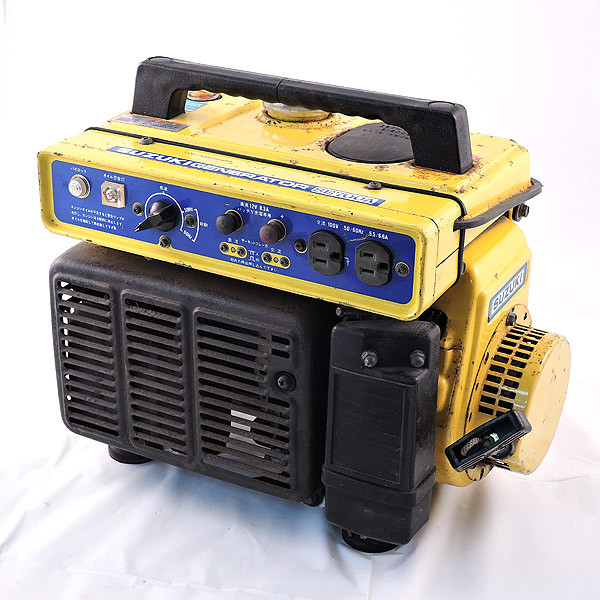 未整備　　SUZUKI ポータブルエンジン発電機　SE700A SUZUKI/スズキ 発電機 SE700A 未整備 SUZUKI ポータブルエンジン発電機