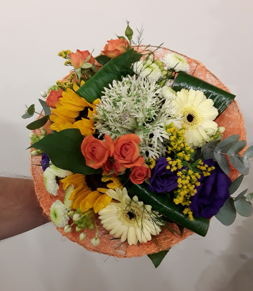 Bouquet de flor variada. 