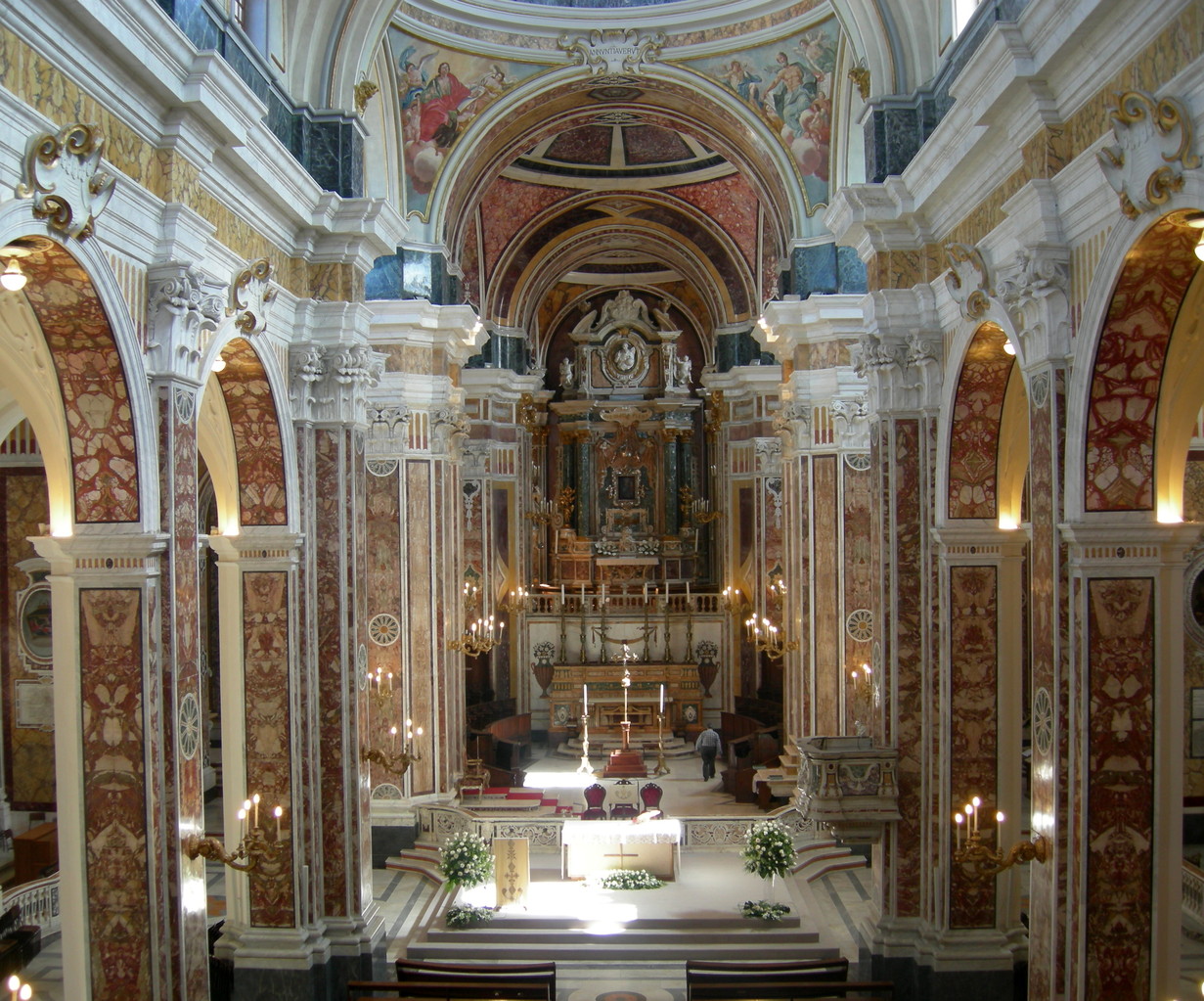 Basilica Cattedrale "Maria SS. della Madia" - Interno