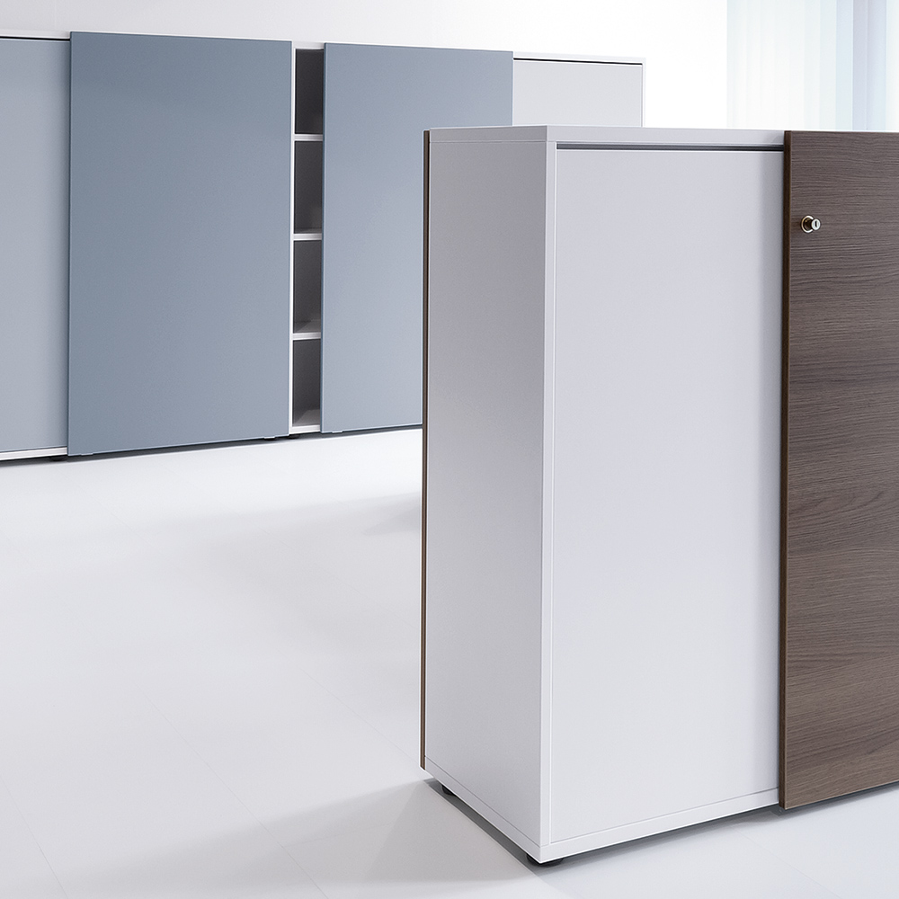 The cupboards are available with sliding doors on one or both faces.