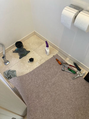 トイレ交換工事