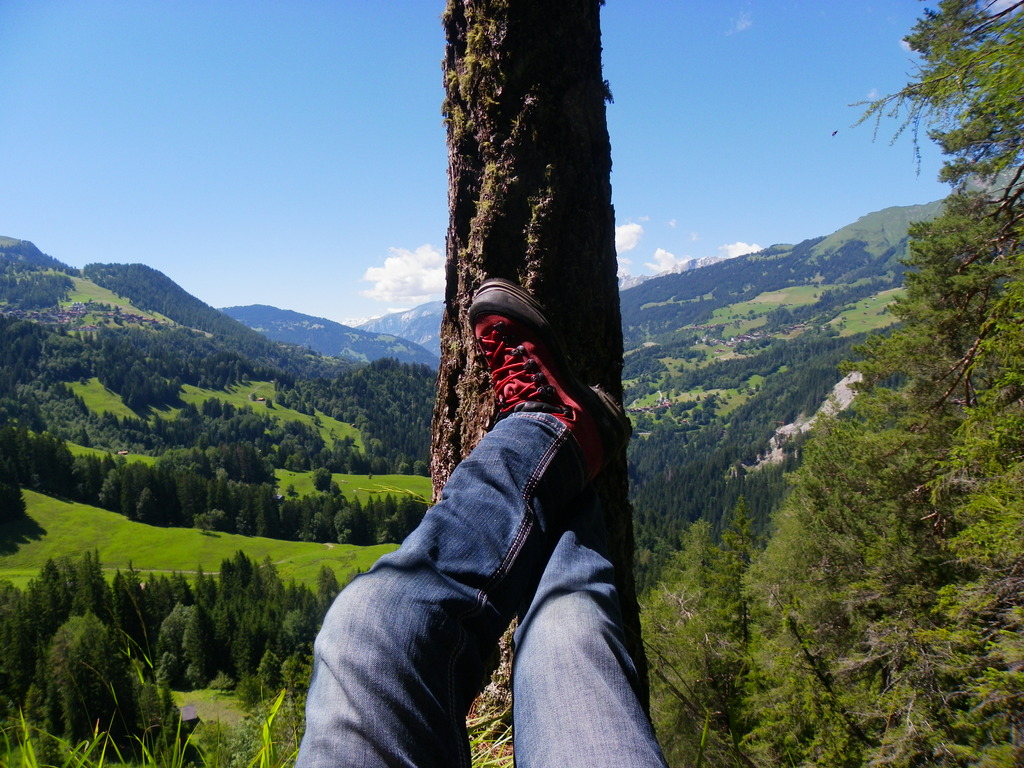 Wanderträume... Links Blick auf Tschiertschen, rechts Lüen, Castiel und Calfreisen