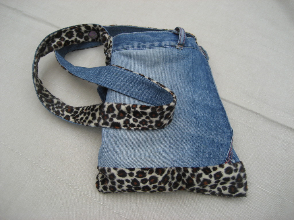 Rückseite Tasche "Leo"