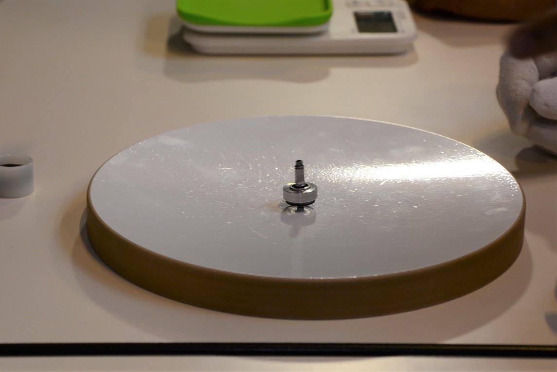 「なんかベアリングが入っ ていそう」くらいにしか見えません。