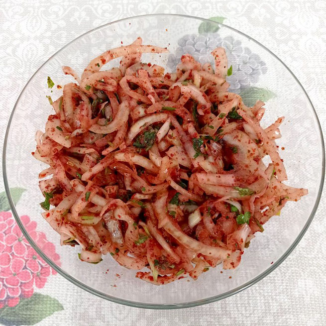 turkish onion salad