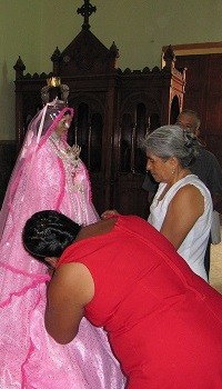 Vestida de la Virgen