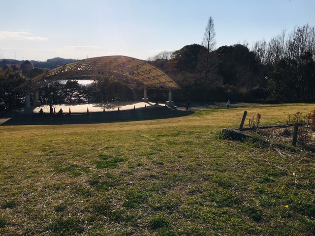 半田運動公園＿ピクニック・芝生広場