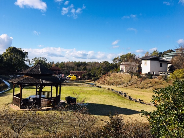 リトルワールド＿ピクニック・芝生広場