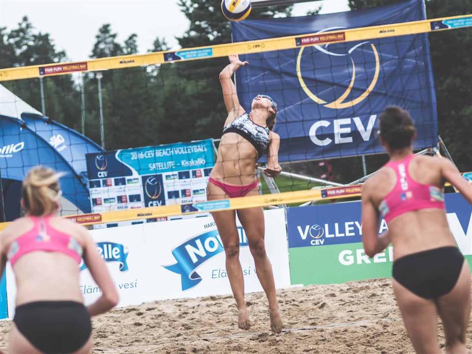Mel Coutts & Lynne Beattie Beach Volleyball Scotland UK Commonwealth Games Gold Coast 2018