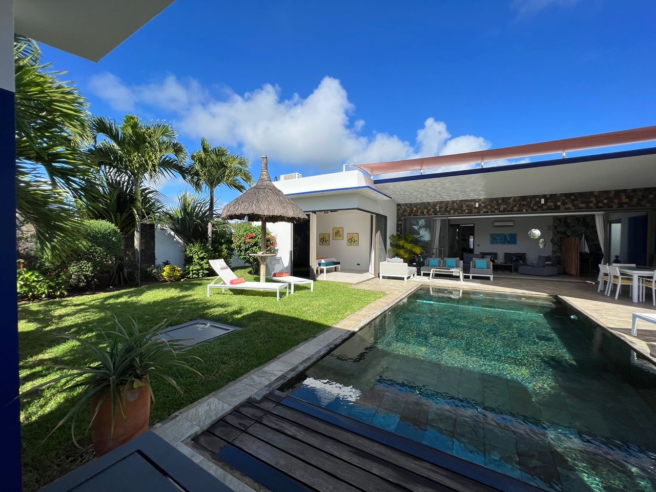 Revente PDS maison contemporaine de luxe cap malheureux île Maurice par JINVESTY île Maurice 