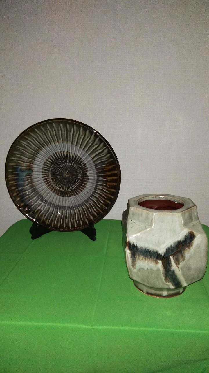 乾山　(四大装飾芸術家の伝統) バーナード・リーチ著　東京美術　函付　昭和42年 バーナード・リーチ - 所蔵品 | 日本民藝館