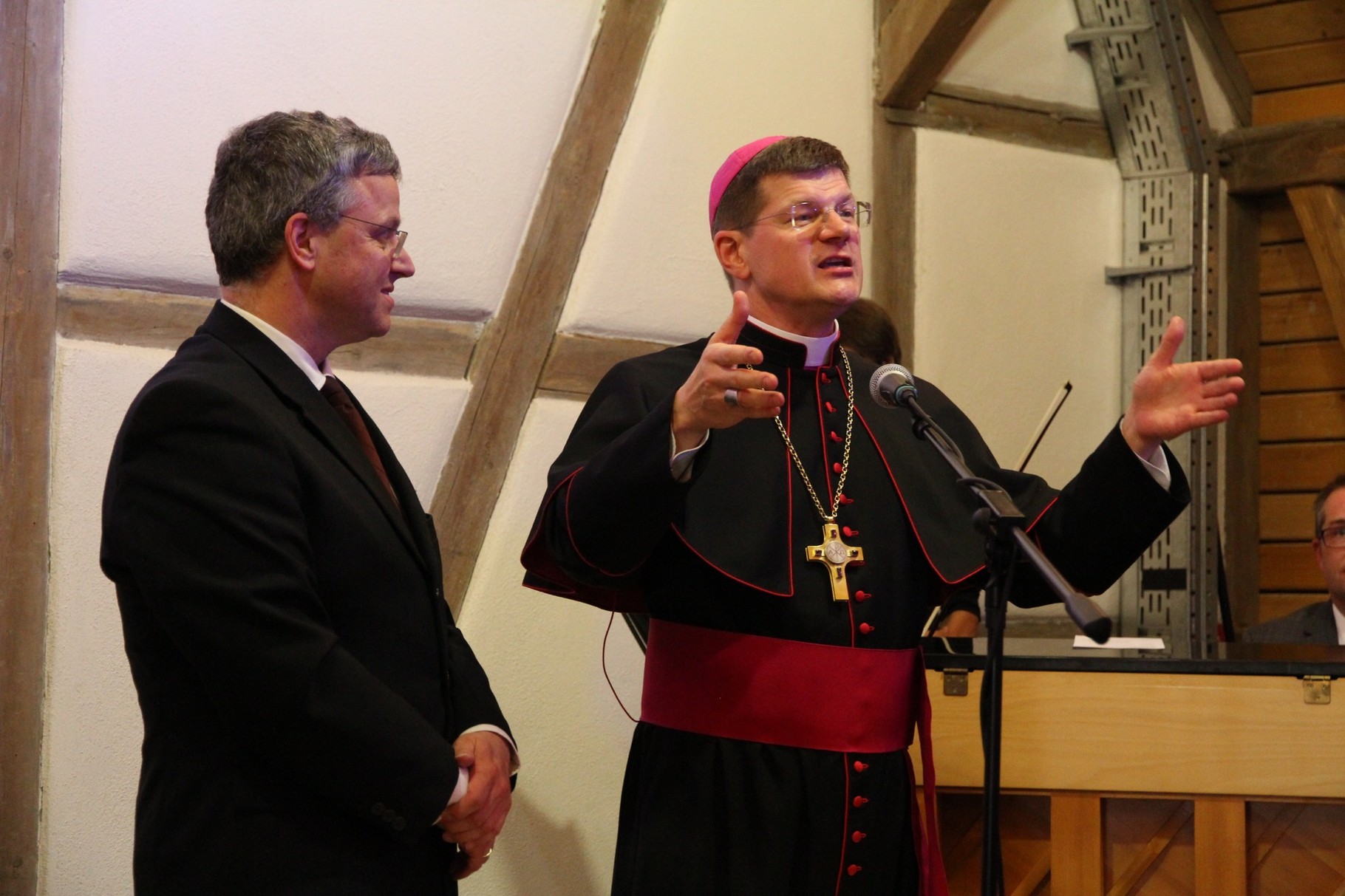 Erzbischof Stephan Burger lobt die Großeicholzheimer Gemeinde für Ihr Engagement