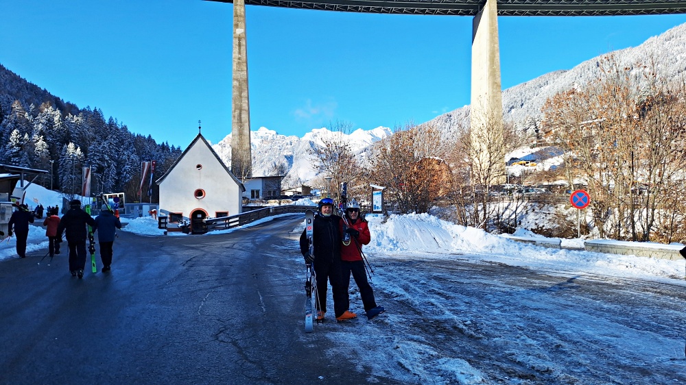 Das Skigebiet beginnt direkt unter der Brenner-Autobahn