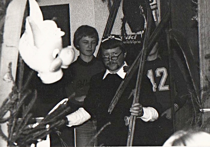 Skitaufe bei einem Skikursabschluss im Maierhof
