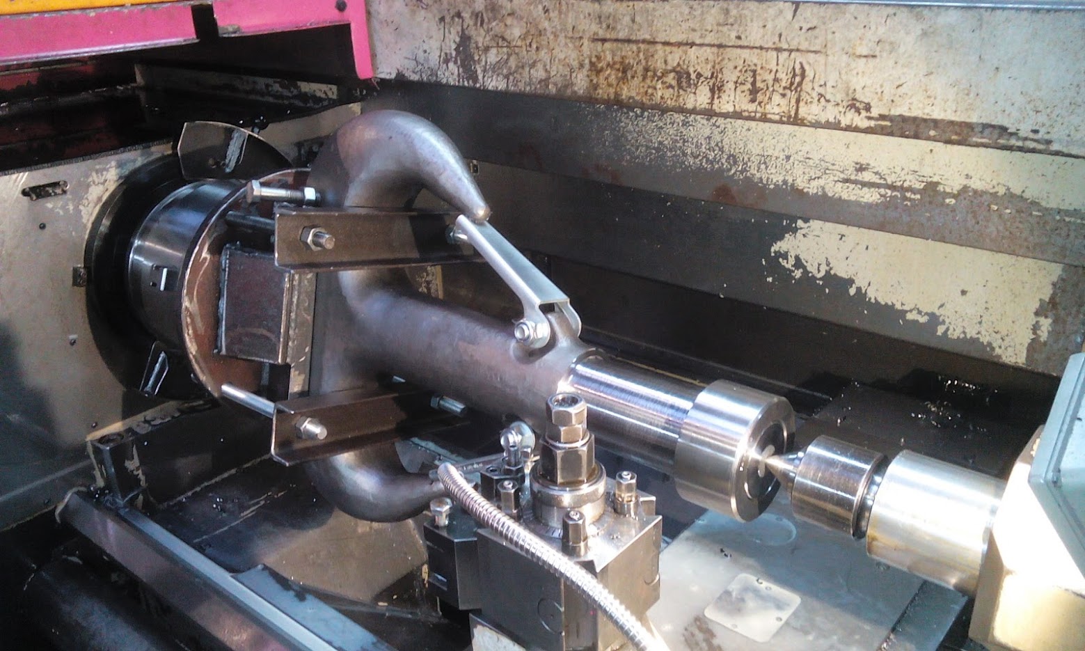 Bearbeitung eins Doppelhakens nach DIN 15402