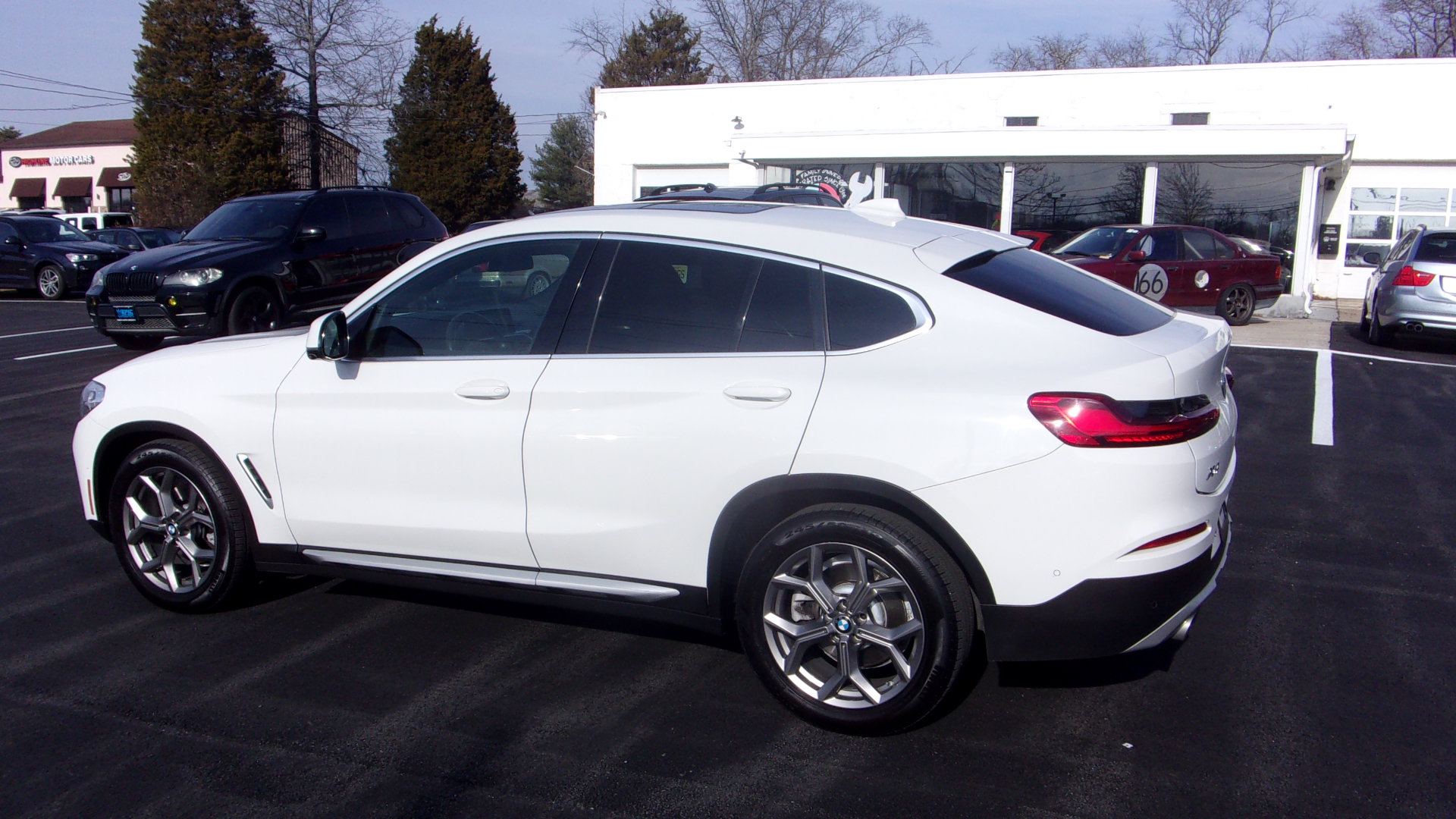 2021 BMW X4 30i - Photo 6