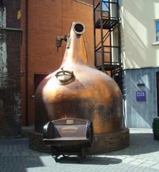 Pot still ジェムソンの単式蒸溜器