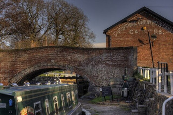 The county of Cheshire チェシャー州の水路