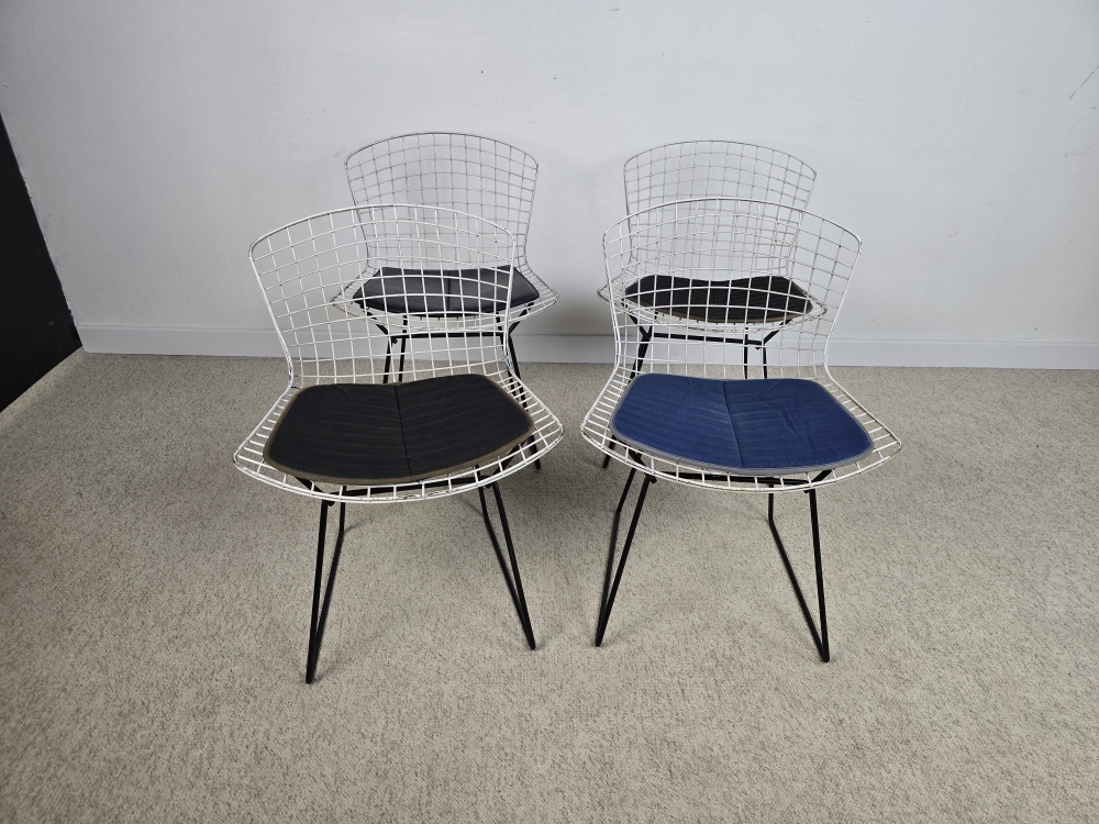 Harry Bertoïa chaises première édition pour Knoll international 