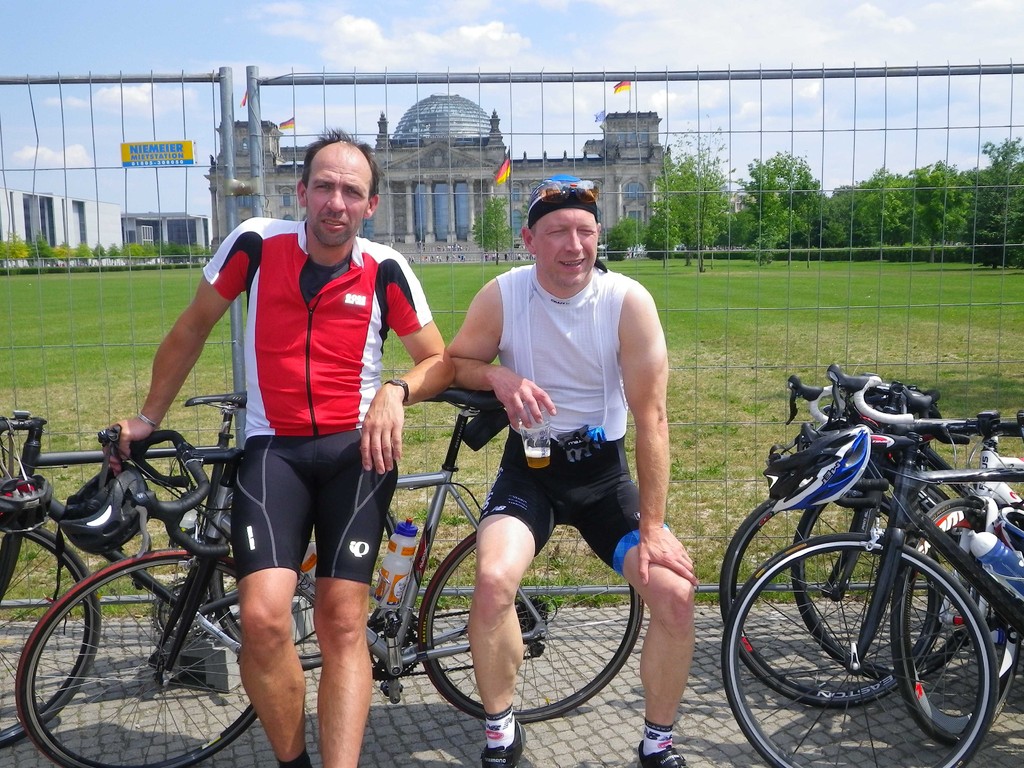 vor dem Reichstag...